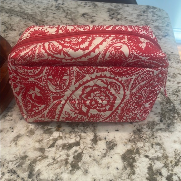 Vera Bradley Red and White Paisley Cosmetic Case. Used once! - Picture 1 of 6